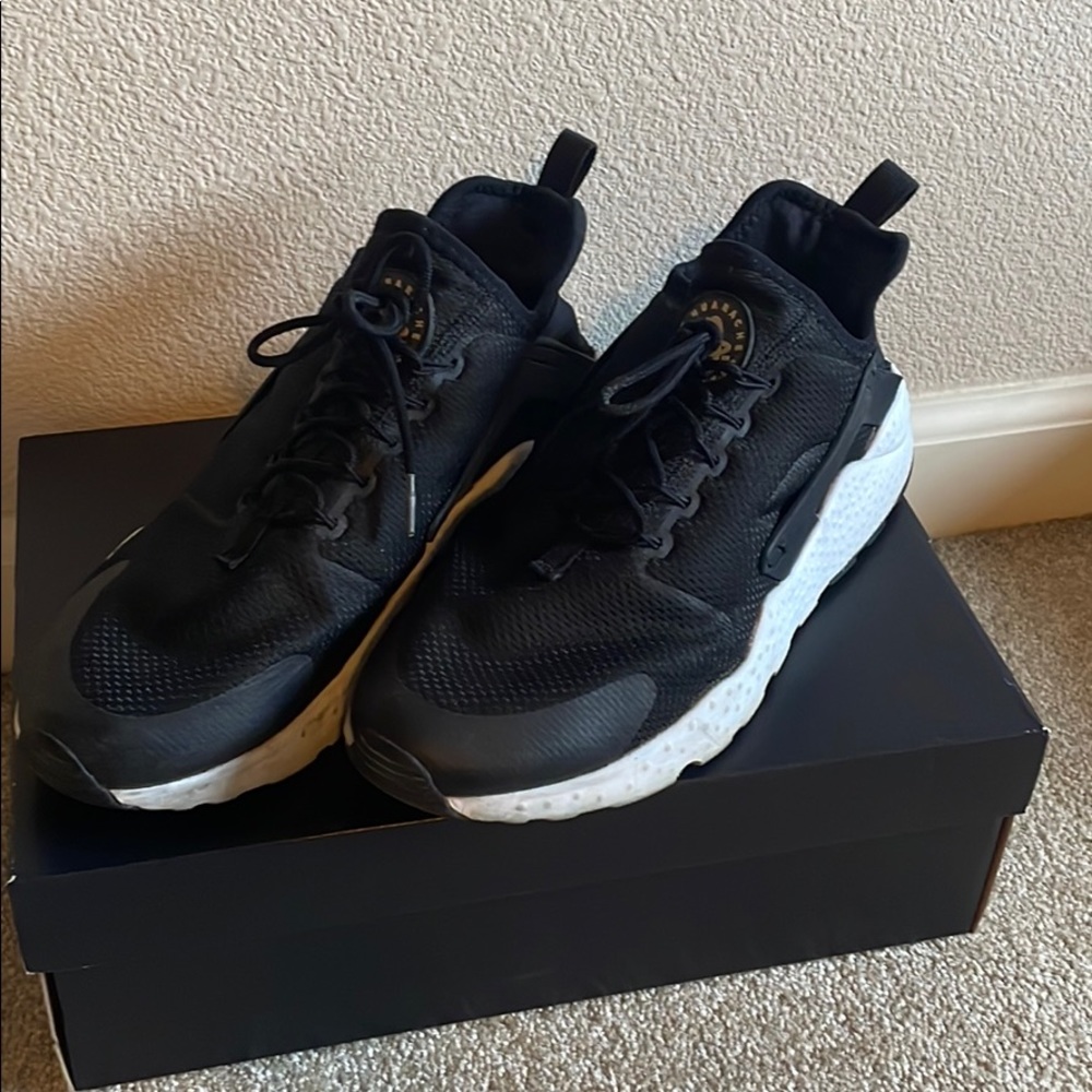 Black Air Huarache